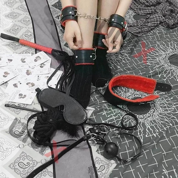BDSM, bạo dâm, khổ dâm là gì? Cách để quan hệ BDSM an toàn BDSM, bạo dâm, khổ dâm là gì? Cách để quan hệ BDSM an toàn
