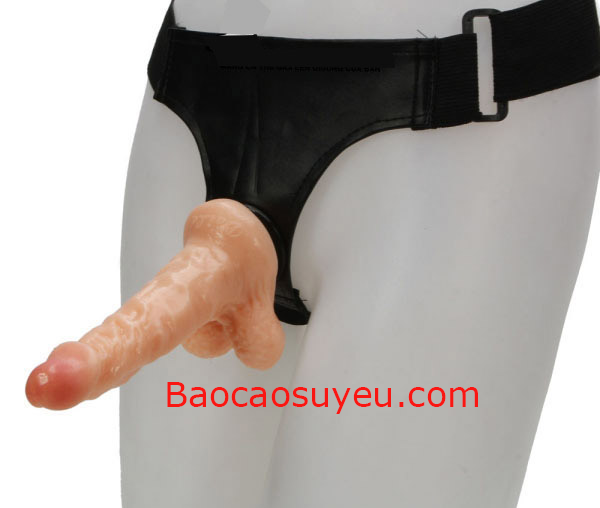 Dương vật đeo dây đặc ruột là kiểu đồ chơi tình dục dành cho Lesbian Dương vật đeo dây đặc ruột là kiểu đồ chơi tình dục dành cho Lesbian