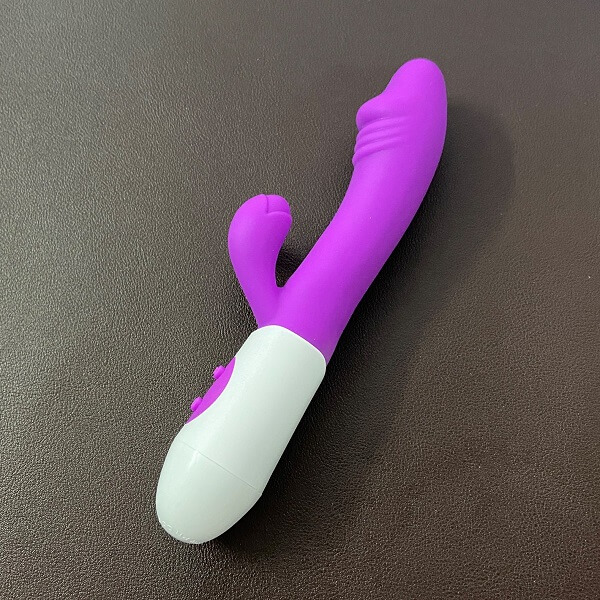 Dương vật giả đa năng Prettylove pin sạc rung 30 chế độ cực mạnh và phê, cấu tạo từ silicon mềm mại không thấm nước, có nhánh phụ kích thích môi ngoài