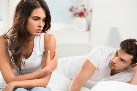 Khô âm đạo cũng khiến giảm khoái cảm lúc quan hệ Khô âm đạo cũng khiến giảm khoái cảm lúc quan hệ