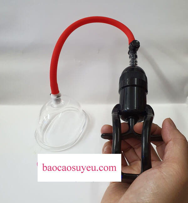 Máy hút âm vật sự hưng phấn kết hợp với sức hút làm tăng cường hoạt động lưu thông máu tới mép âm đạo