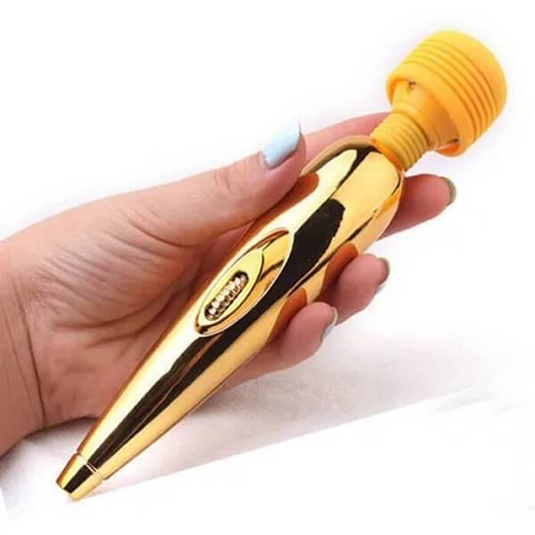 Không giống những mẫu sextoy khác, chày rung được chị em phụ nữ sử dụng để massage các điểm đau nhức của cơ thể Không giống những mẫu sextoy khác, chày rung được chị em phụ nữ sử dụng để massage các điểm đau nhức của cơ thể