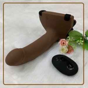 Dương Vật Giả Dây Đeo Rỗng Ruột Điều Khiển Từ Xa 