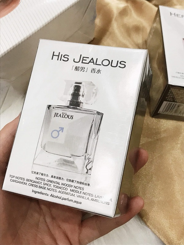Nước hoa kích dục nữ His Jealous (màu xanh) là sản phẩm cao cấp dưới dạng xịt dùng cho phái mạnh nhắm thu hút ánh nhìn của phái nữ Nước hoa kích dục nữ His Jealous (màu xanh) là sản phẩm cao cấp dưới dạng xịt dùng cho phái mạnh nhắm thu hút ánh nhìn của phái nữ