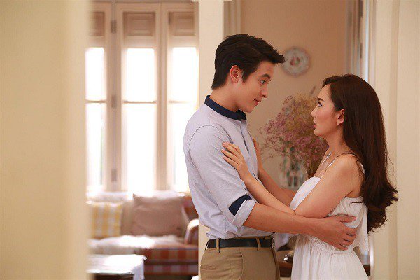 Phụ nữ dễ dàng lên đỉnh hơn khi dùng nước hoa tình yêu