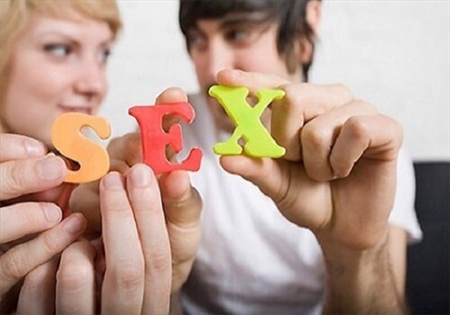 Sex Education - CIA LÀ GÌ? CÓ MANG LẠI KHOÁI CẢM