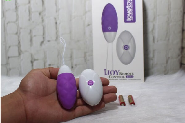 Với trứng rung đa tần điều khiển từ xa Lovetoy Ijoy được thiết kế vô cùng hiện đại với chế độ rung đa tần và điều khiển từ xa vô cùng đẳng cấp. Với trứng rung đa tần điều khiển từ xa Lovetoy Ijoy được thiết kế vô cùng hiện đại với chế độ rung đa tần và điều khiển từ xa vô cùng đẳng cấp.